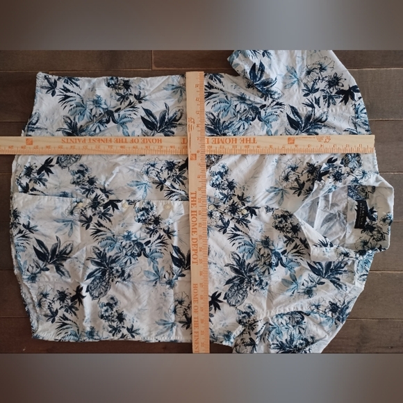 Floral Blue and White Zara Men's Shirt - Picture 3 of 3